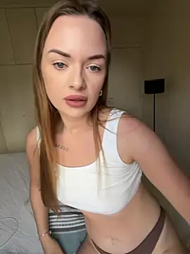 ElenaRebelle online show from 05/04/26, 05:11