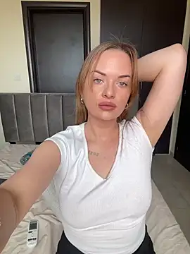 ElenaRebelle online show from 02/13/26, 11:21