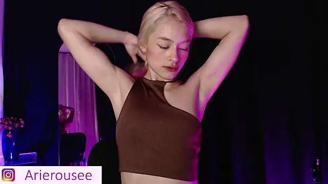 arie rousee sub online show from 12/15/25, 02:06