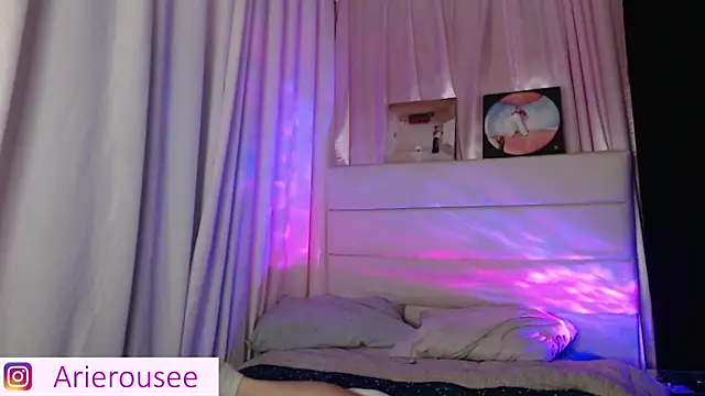 arie rousee sub online show from 11/28/25, 12:44