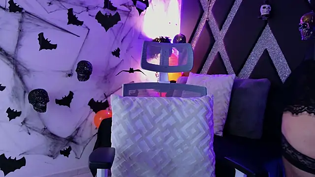 blonde cat15 online show from 10/31/25, 02:08