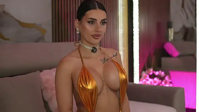 Snapshot of AmyBlair chatting on 06/17/26, 06:46 AmyBlair online show from 06/17/26, 06:46