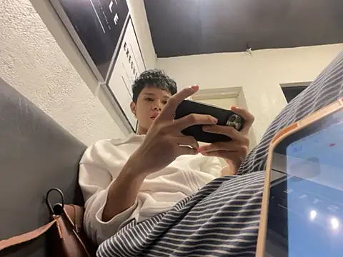 Plaxtique online show from 11/08/25, 12:42