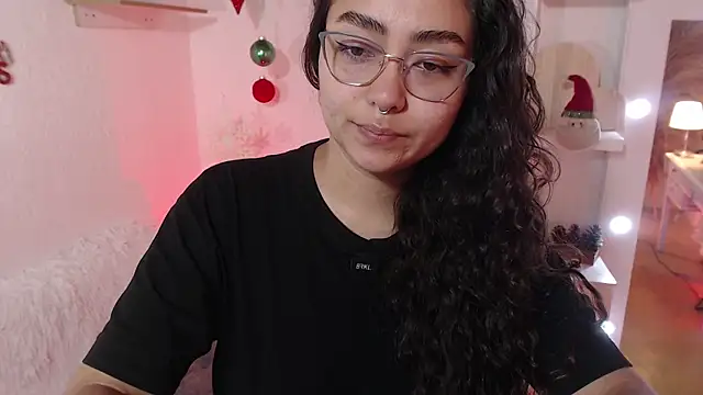  Kim  M online show from 12/20/25, 01:03