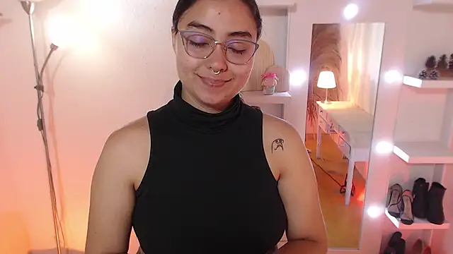  Kim  M online show from 11/10/25, 01:05