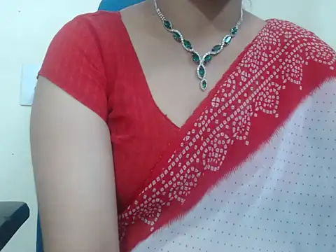 Lovely Siri 23 online show from 11/02/25, 12:10