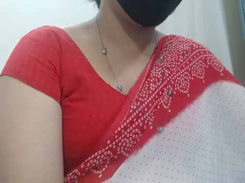 Snapshot of Lovely_Siri_23 chatting on 05/03/26, 02:38 Lovely Siri 23 online show from 05/03/26, 02:38