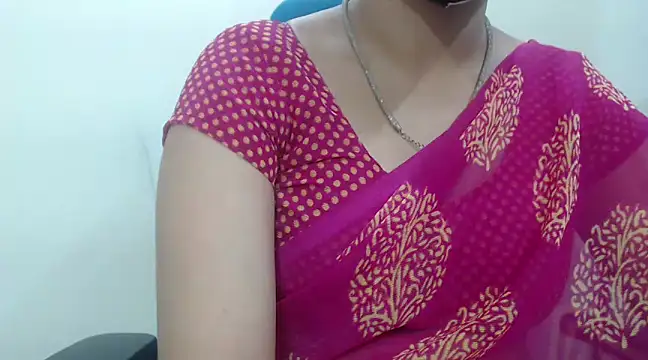 Snapshot of Lovely_Siri_23 chatting on 03/19/25, 04:45 Lovely Siri 23 online show from 03/19/25, 04:45