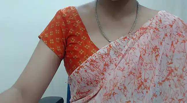 Snapshot of Lovely_Siri_23 chatting on 03/07/25, 03:51 Lovely Siri 23 online show from 03/07/25, 03:51