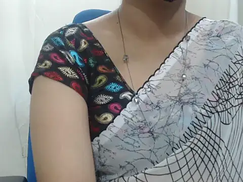 Lovely Siri 23 online show from 11/13/25, 01:42