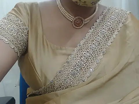 Lovely Siri 23 online show from 11/18/25, 07:22