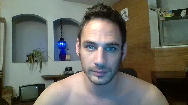 Snapshot of Stevenson988 chatting on 10/03/25, 01:53 Stevenson988 online show from 10/03/25, 01:53