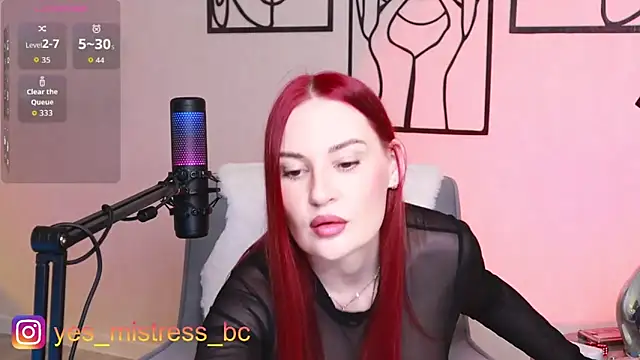 Snapshot of Vicky_Fetish chatting on 06/19/26, 03:18 Vicky Fetish online show from 06/19/26, 03:18