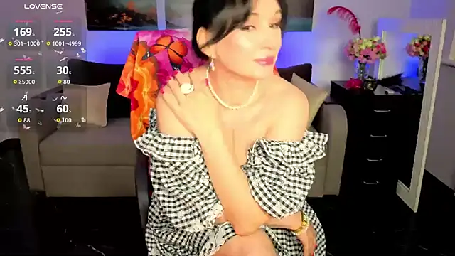 Sofia Ford online show from 06/18/26, 10:42