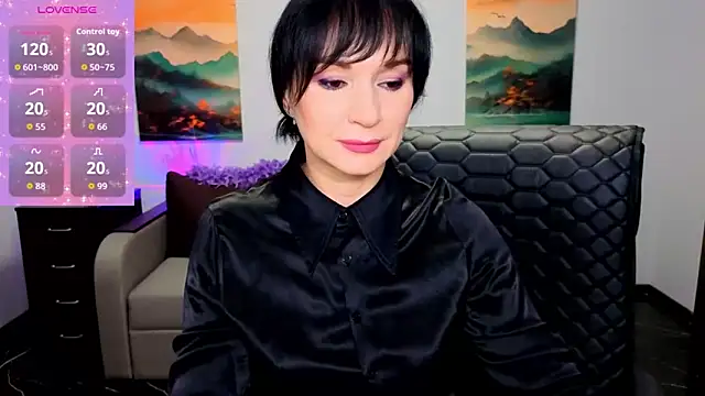 Sofia Ford online show from 10/28/25, 01:32