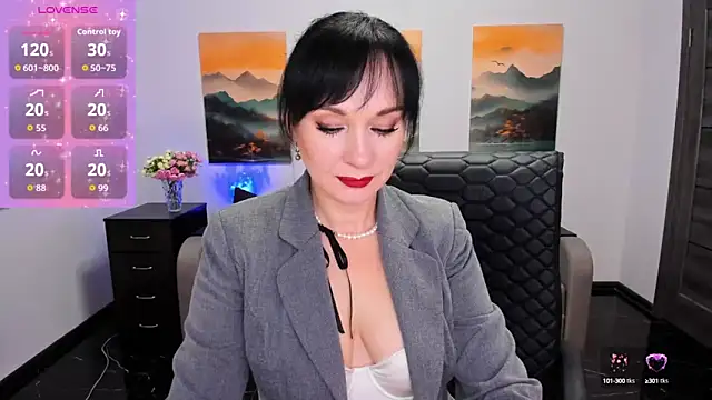 Sofia Ford online show from 10/09/25, 06:47