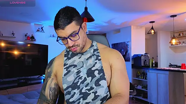 Michael Diamond online show from 10/20/25, 02:46