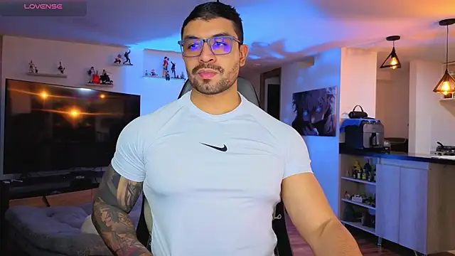 Michael Diamond online show from 10/23/25, 03:05