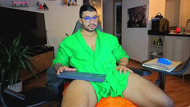 Michael Diamond online show from 11/17/25, 01:53