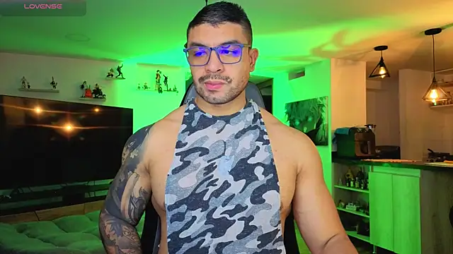 Michael Diamond online show from 10/30/25, 01:48