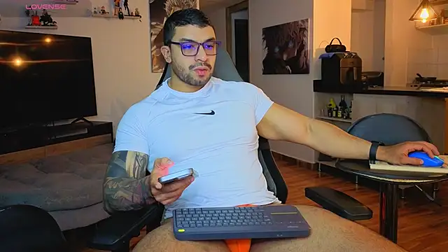 Michael Diamond online show from 11/14/25, 02:48