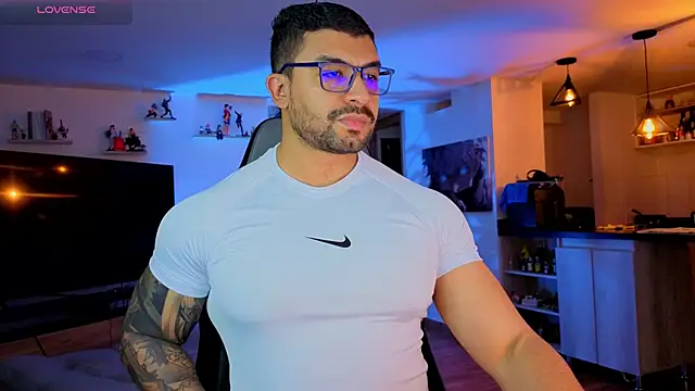 Michael Diamond online show from 09/18/25, 02:36