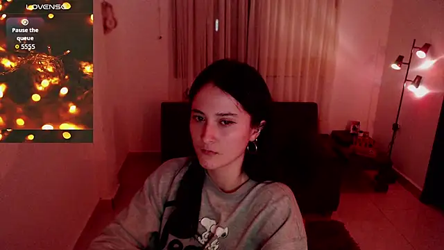 Snapshot of AlissonnFoxx chatting on 09/20/25, 03:00 AlissonnFoxx online show from 09/20/25, 03:00