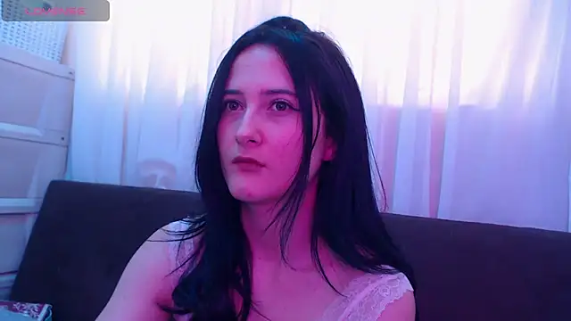 AlissonnFoxx online show from 06/06/26, 10:37