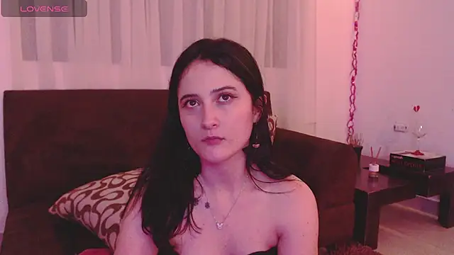 Snapshot of AlissonnFoxx chatting on 03/22/25, 06:11 AlissonnFoxx online show from 03/22/25, 06:11