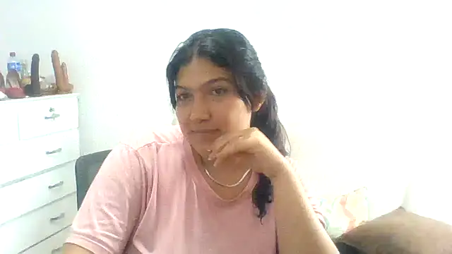 ammarahot7777 online show from 04/11/26, 02:19