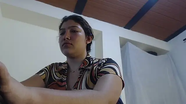 ammarahot7777 online show from 11/08/25, 12:14