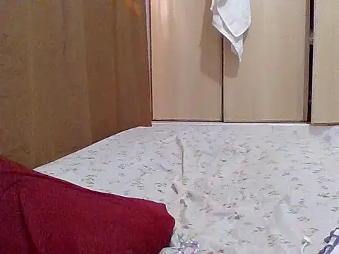 sweet-fancy online show from 02/05/26, 07:26