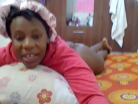 Snapshot of sweet-fancy chatting on 11/16/25, 05:01 sweet-fancy online show from 11/16/25, 05:01