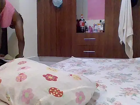 Snapshot of sweet-fancy chatting on 10/28/25, 07:13 sweet-fancy online show from 10/28/25, 07:13