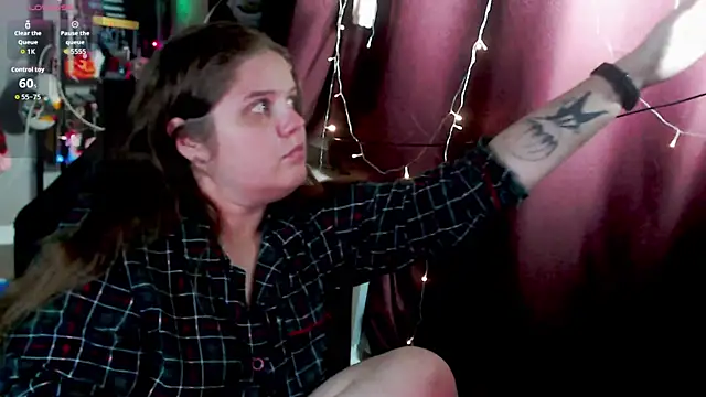 so cute777 online show from 10/27/25, 01:39