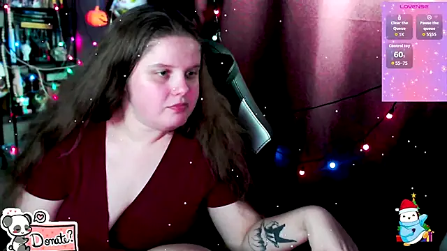 Snapshot of so_cute777 chatting on 12/21/25, 02:08 so cute777 online show from 12/21/25, 02:08