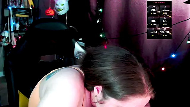 so cute777 online show from 12/15/25, 04:13