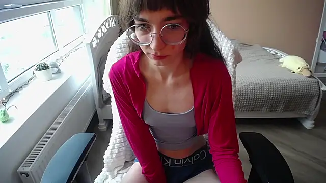 Snapshot of MissLinaDream chatting on 04/22/26, 01:18 MissLinaDream online show from 04/22/26, 01:18