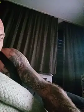 PIercingBoy38 online show from 06/06/26, 02:17