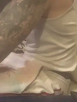 Snapshot of PIercingBoy38 chatting on 02/23/25, 06:34 PIercingBoy38 online show from 02/23/25, 06:34