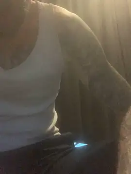 Snapshot of PIercingBoy38 chatting on 03/02/25, 05:09 PIercingBoy38 online show from 03/02/25, 05:09