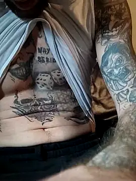 Snapshot of PIercingBoy38 chatting on 10/20/25, 12:17 PIercingBoy38 online show from 10/20/25, 12:17