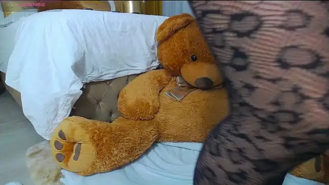 GoldenCaroline online show from 03/14/26, 06:58