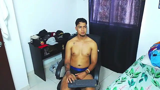 Snapshot of matias_bianco chatting on 01/04/25, 07:02 matias bianco online show from 01/04/25, 07:02