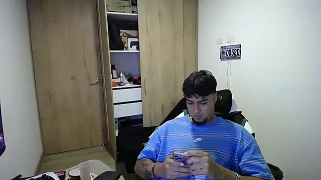 matias bianco online show from 10/31/25, 08:00