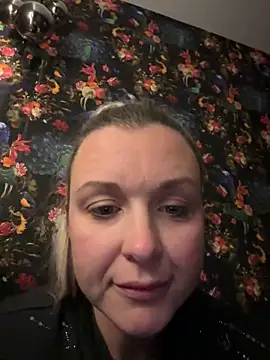 Bella-Tight online show from 02/09/26, 08:51