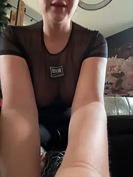 Bella-Tight online show from 11/20/25, 09:21