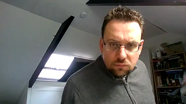 rdewaard81 online show from 10/08/25, 07:43