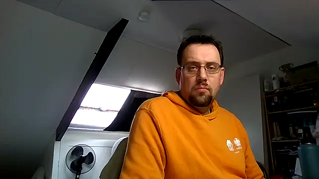 rdewaard81 online show from 10/29/25, 11:53