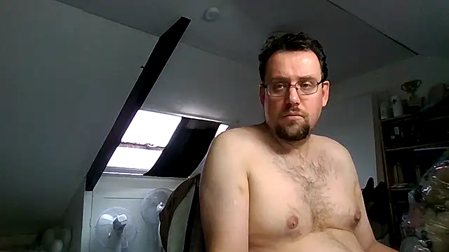 rdewaard81 online show from 11/28/25, 10:48